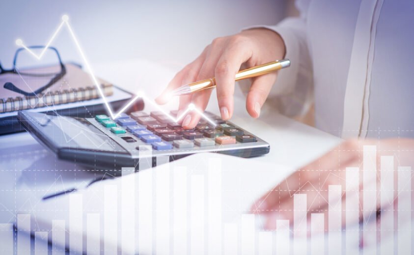 A reforma tributária A criação da CBS (Contribuição sobre Bens e Serviços) e do IBS (Imposto sobre Bens e Serviços) trouxe consigo a consolidação da não cumulatividade por meio do crédito financeiro