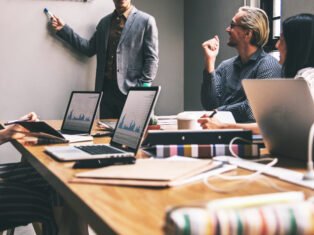 As pesquisas são ferramentas poderosas para obter insights sobre a experiência dos clientes