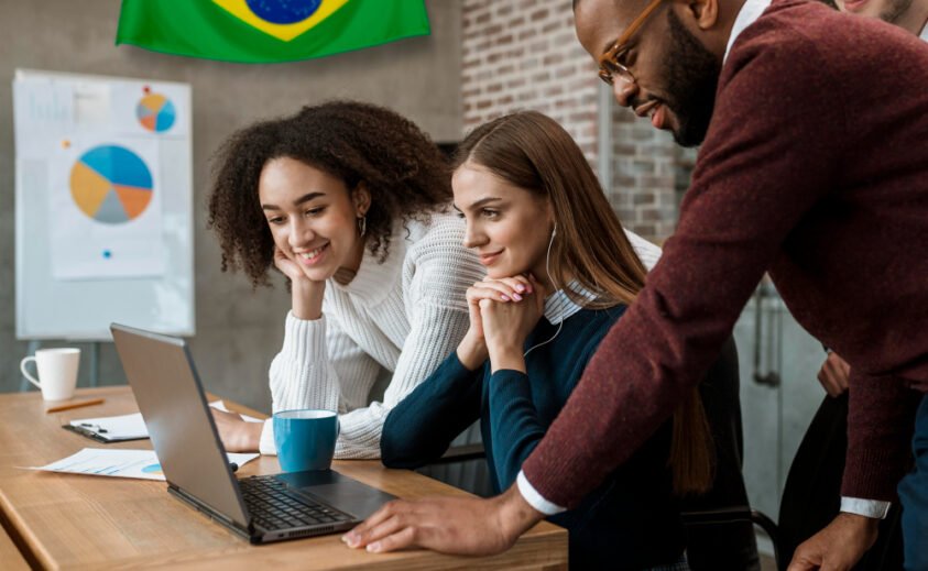 Opção pelo Simples Nacional e pelo Simei em 2024 Podem optar pelo Simples Nacional as microempresas (ME